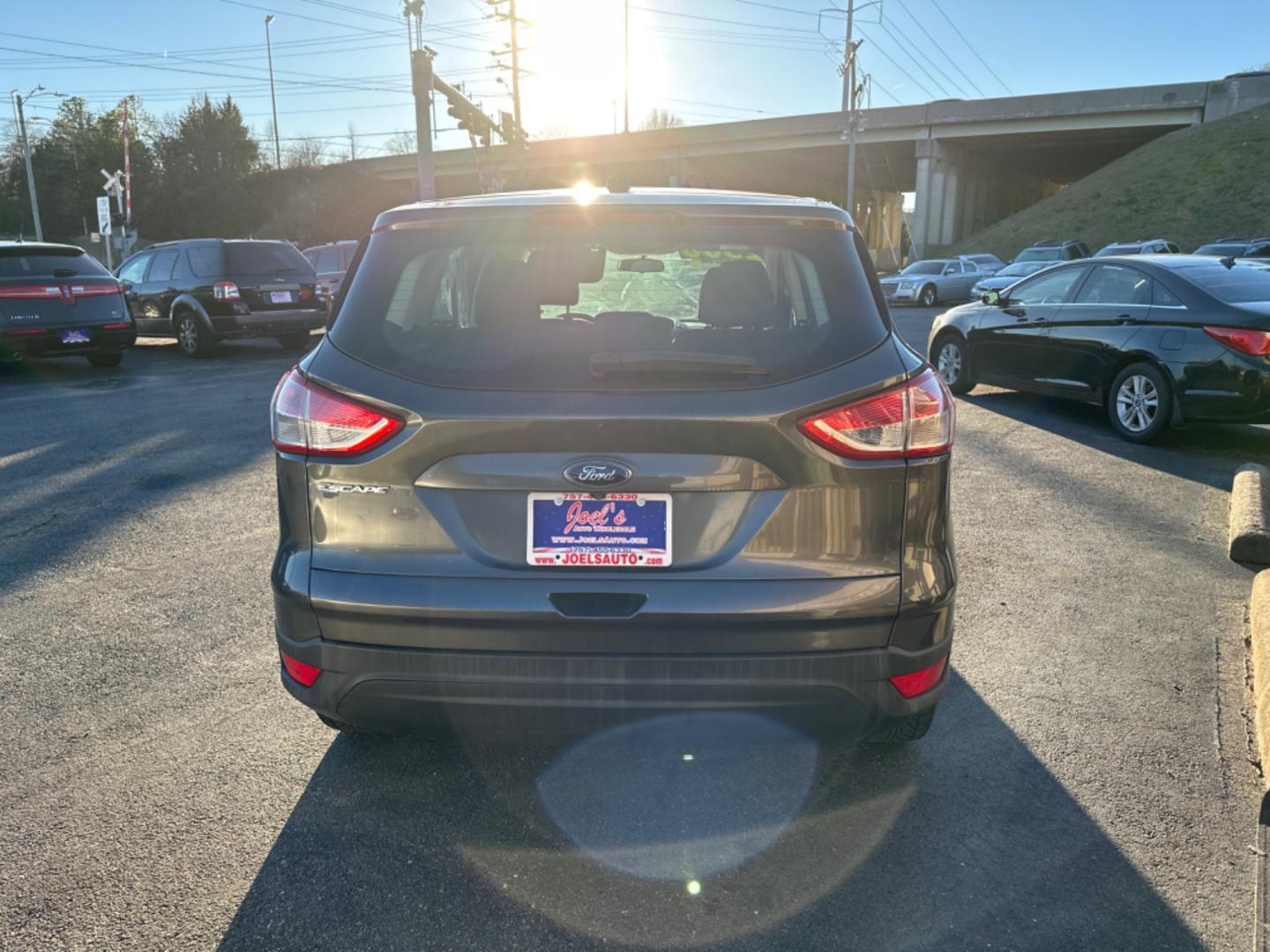 2015 Gray Ford Escape (1FMCU0F71FU) , located at 5700 Curlew Drive, Norfolk, VA, 23502, (757) 455-6330, 36.841885, -76.209412 - Photo#4